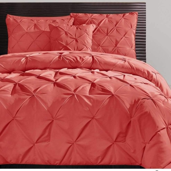 Comforter Set - Picture 3 of 3